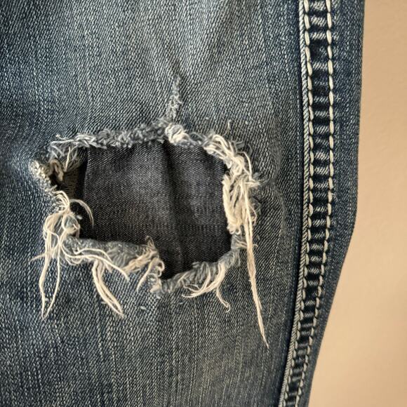 Silver Jeans Tuesday Low Baby Boot Distressed Lace Embroidered Pockets W29/L33 - Picture 9 of 13